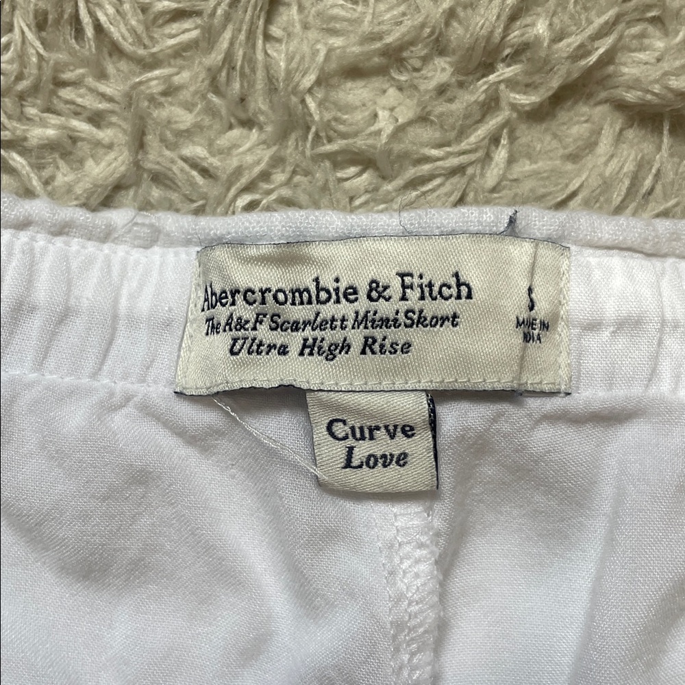 Abercrombie Scarlett Mini Skort - Picture 2 of 3